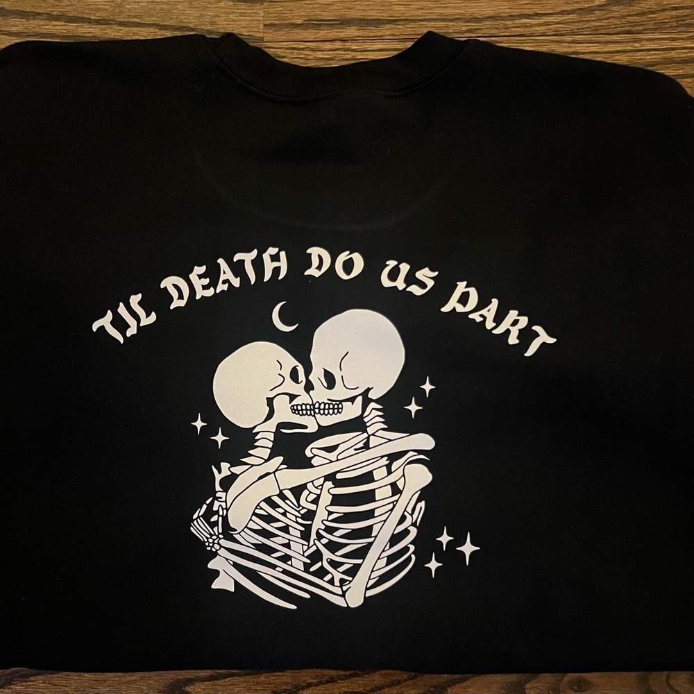 Black Graphic sweatshirt til death